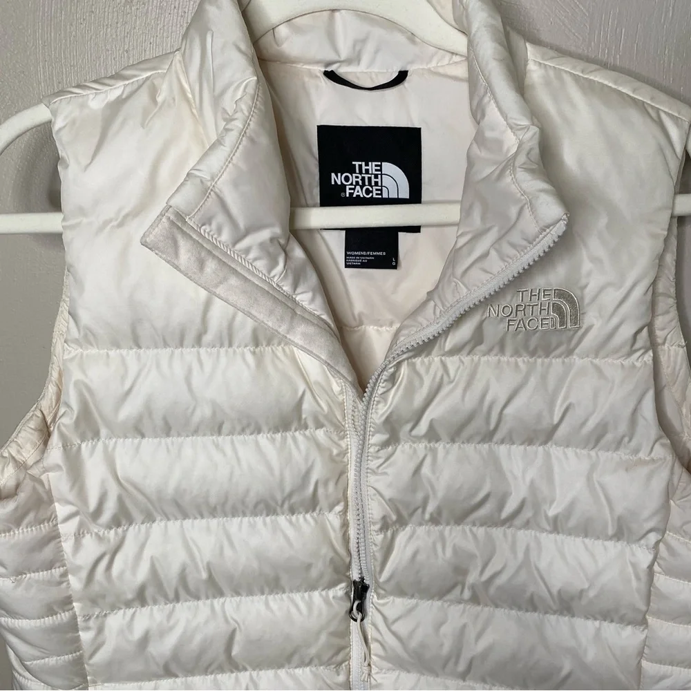 NORTH FACE Ivory / Off-white Puffer Quilted Vest - size Large - Picture 5 of 13